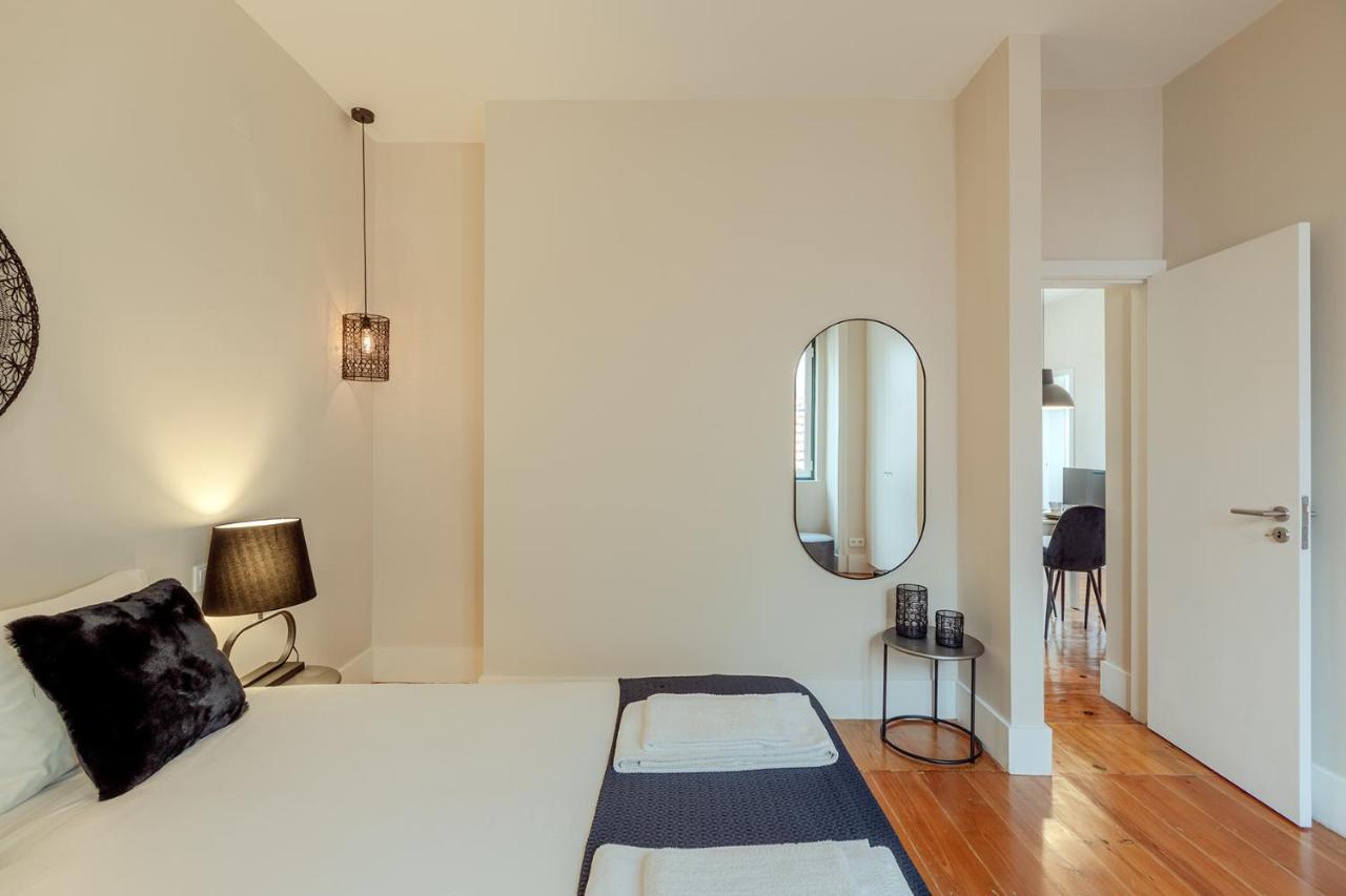 Sunny House - Bright 2 Bedroom Apartment W/ Office Lisboa Kültér fotó